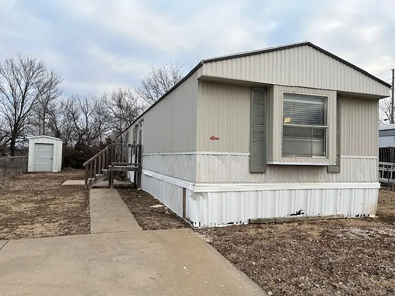 764 Wilson Dr — Photo 42