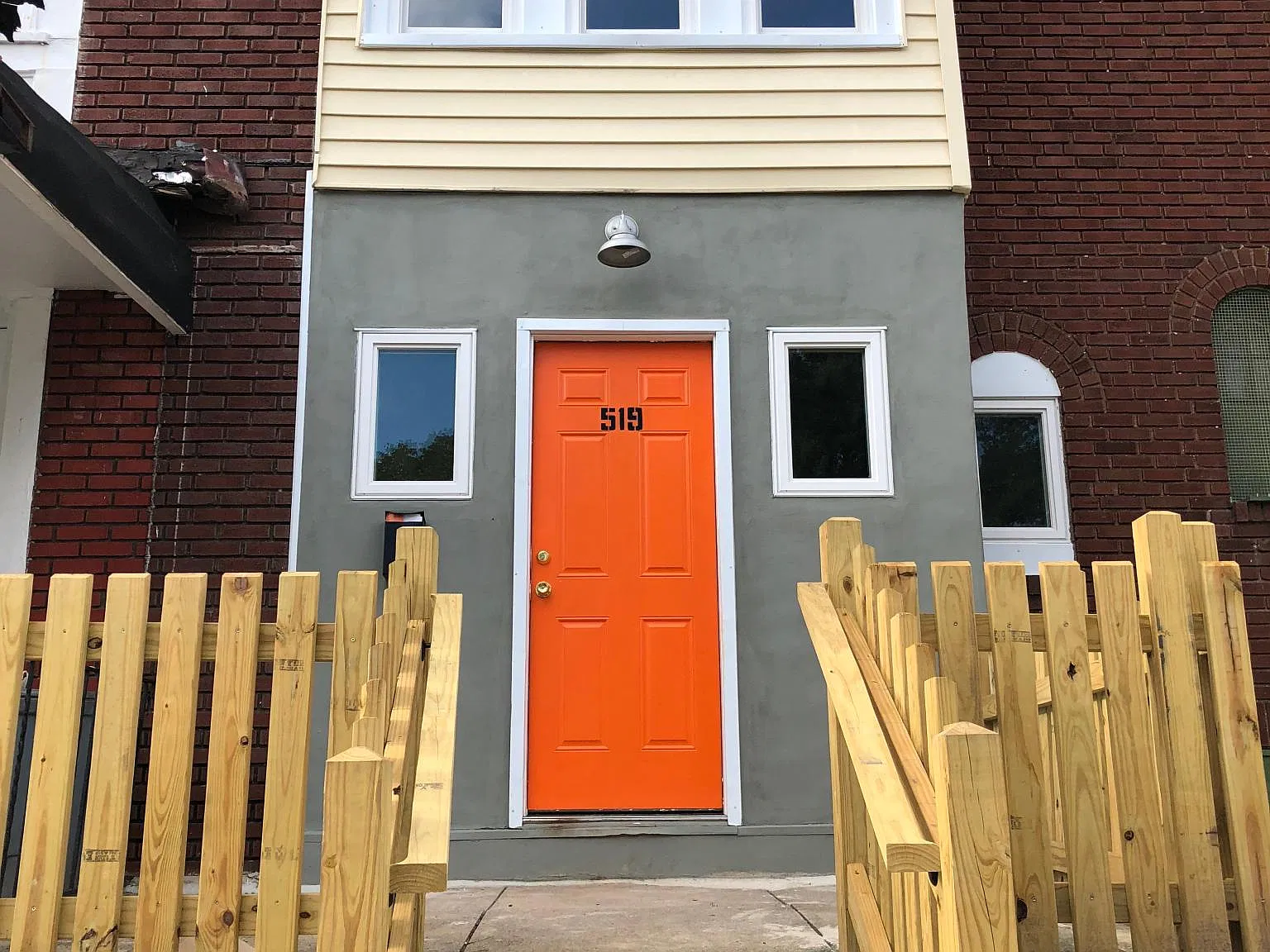 2 bed, 1100 sqft, $1,750 — Photo 2