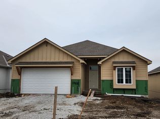 10631 N Bell St, Kansas City, MO 64155