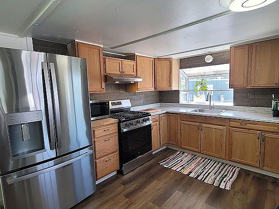 2nd image of 747 Lewelling Blvd #39