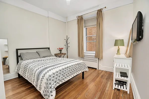 Sold by Douglas Elliman | media 4