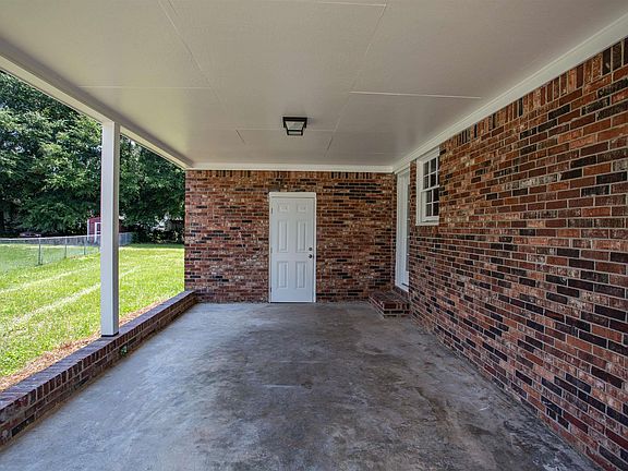 3rd image of 2112 Bateman Blvd