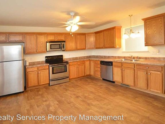 3rd image of 255 Northwynd Cir