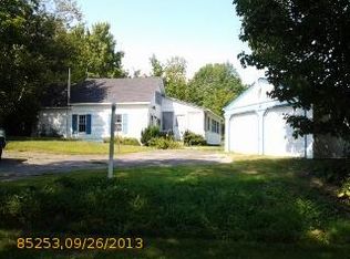 16 Grove St, Kenduskeag, ME 04450