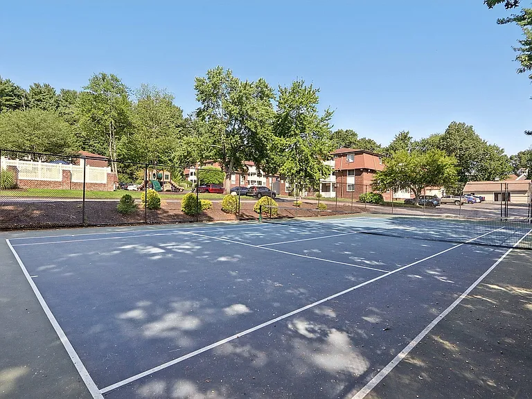 33-web-or-mls-Silver Dr-1408-933