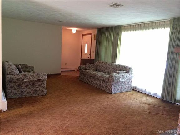 5th image of 455 Meadow Ln