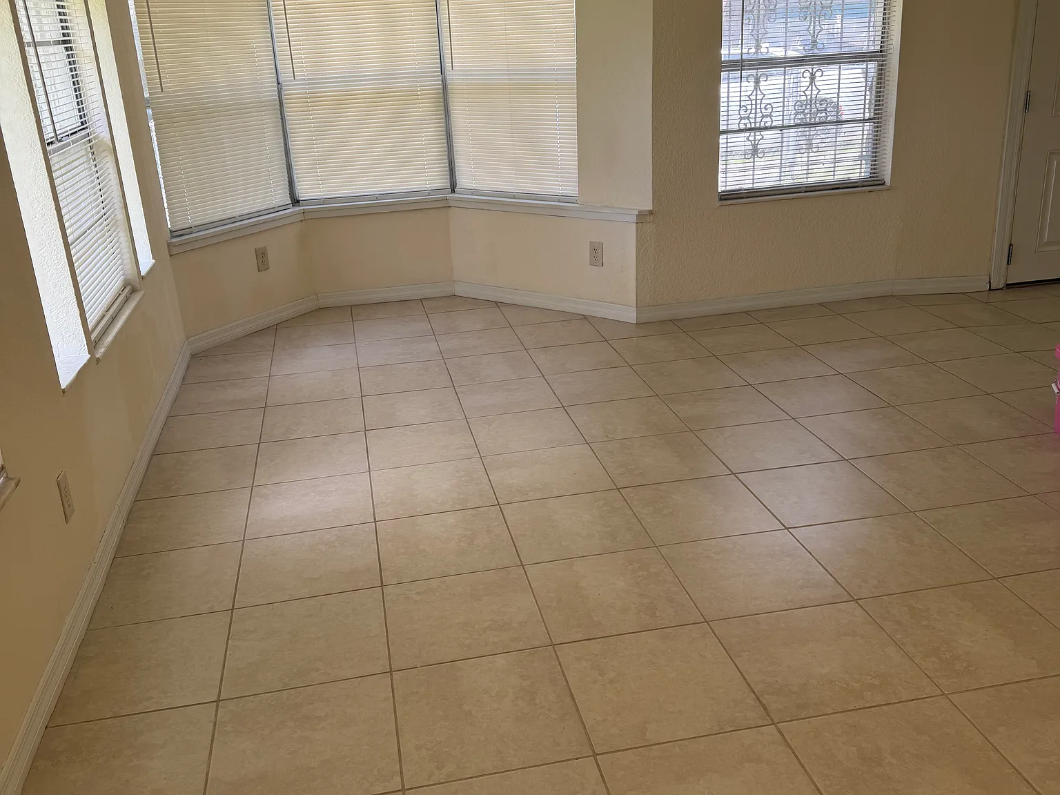 2 bed, 1424 sqft, $1,850 — Photo 3