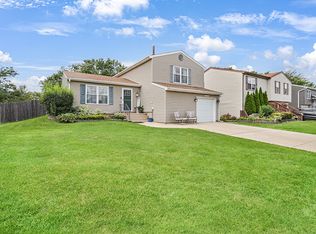 20624 S Frankfort Square Rd, Frankfort, IL 60423