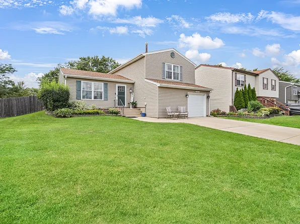 20624 S Frankfort Square Rd, Frankfort, IL 60423