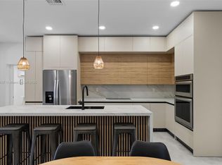 4301 NW 4th St #B, Miami, FL 33126