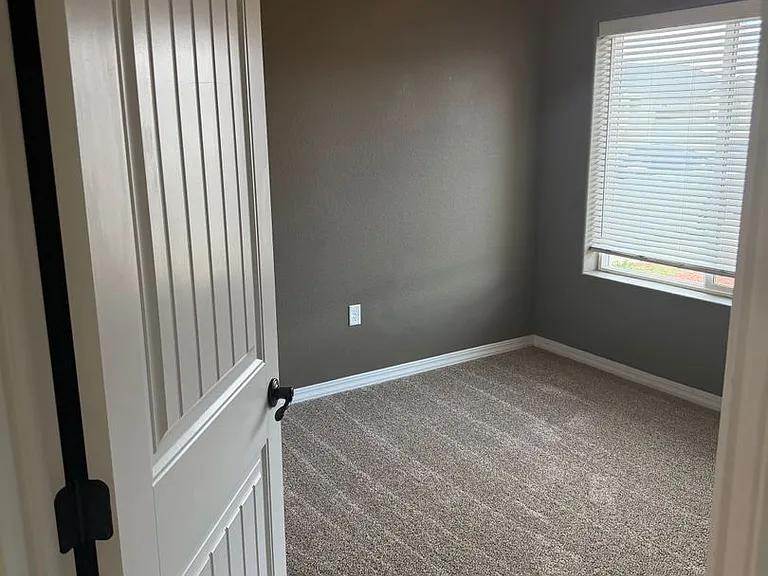 1708 College Park — Photo 13