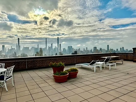 Sold by Douglas Elliman | media 27