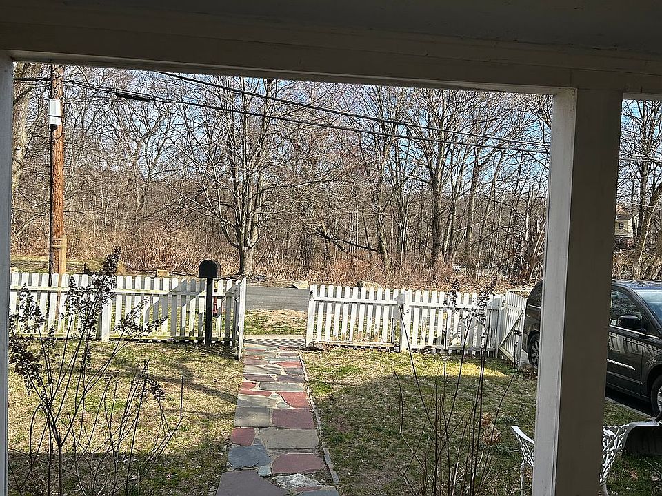 2nd image of 11 Travers Ave