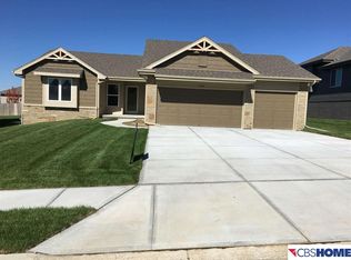 224 Tomahawk Cir, Yutan, NE 68073