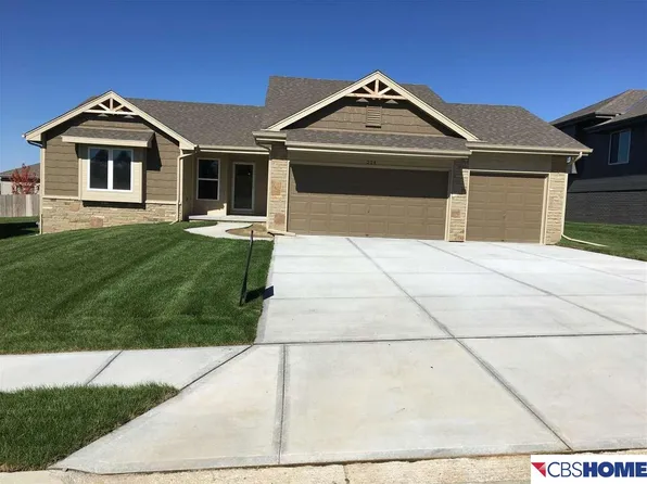 224 Tomahawk Cir, Yutan, NE 68073
