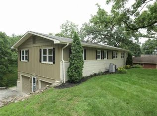 415 NW North Shore Dr, Kansas City, MO 64151
