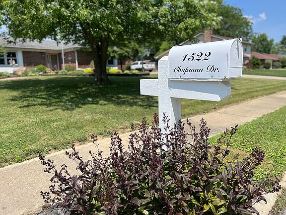 4th image of 1522 Chapman Dr