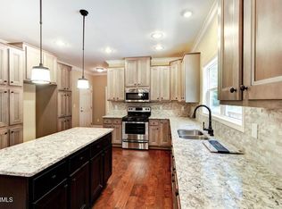 9902 George Williams Rd, Knoxville, TN 37922