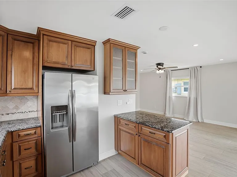 4436 Floramar Ter — Photo 7