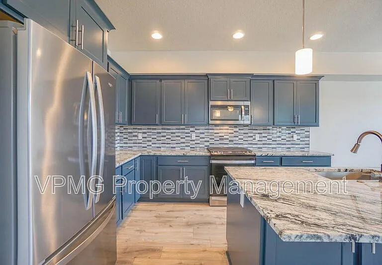 2928 NW 16th St — Photo 7