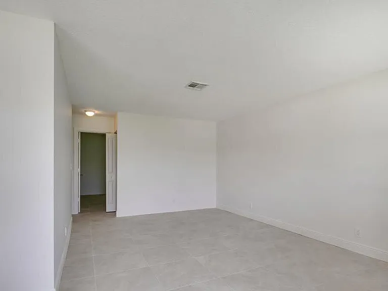 4102 Faith St — Photo 7