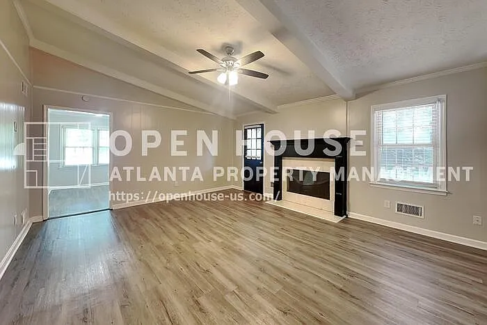 1625 Sonya Dr — Photo 3
