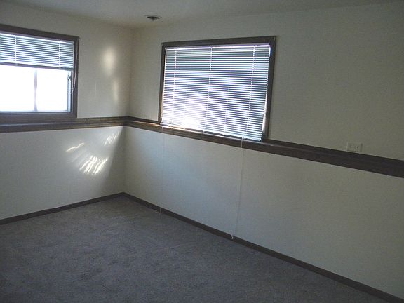 5th image of 142 Lakewood Dr