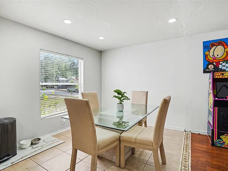 8105 River Mont Way — Photo 10