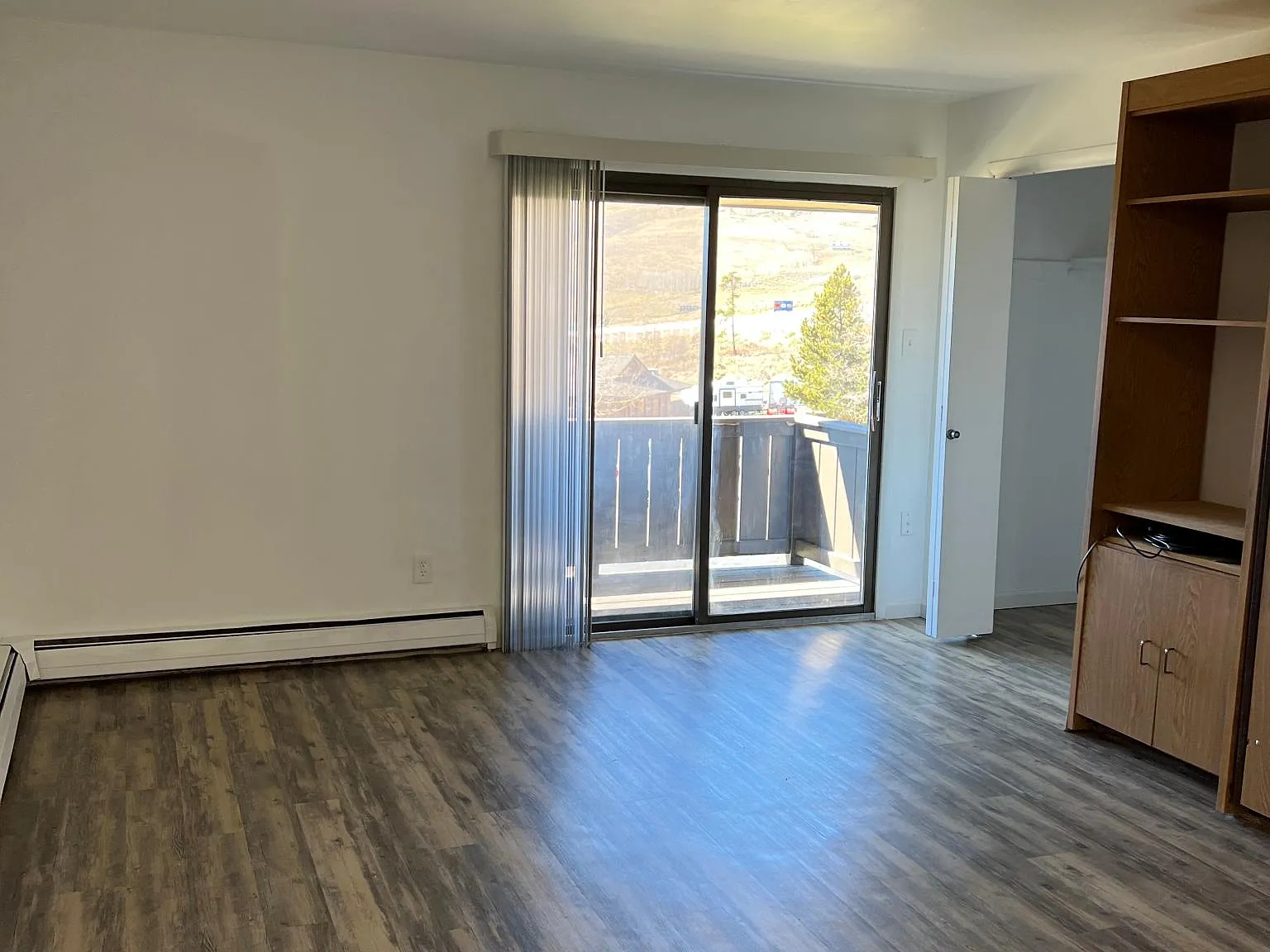 Studio, 500 sqft, $1,975 — Photo 4