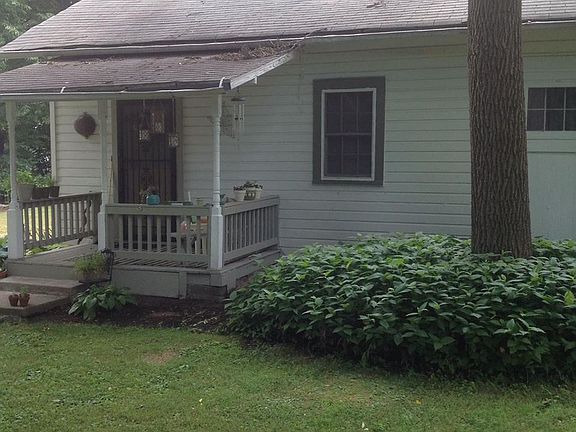 3rd image of 4914-4924 W 220th St