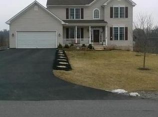 314 Carrington Dr, Falling Waters, WV 25419