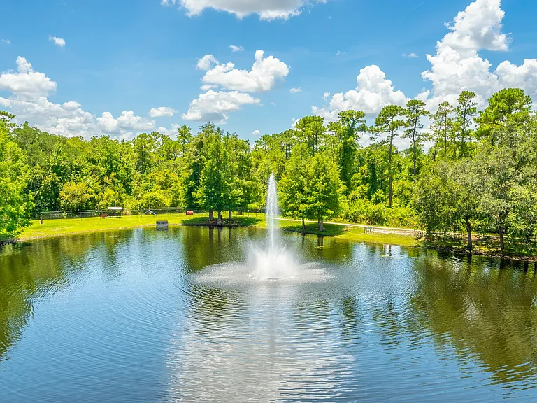 Grandeville at RiverPlace — Photo 40