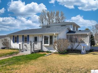 4120 Bartmann Dr, Bellevue, NE 68147