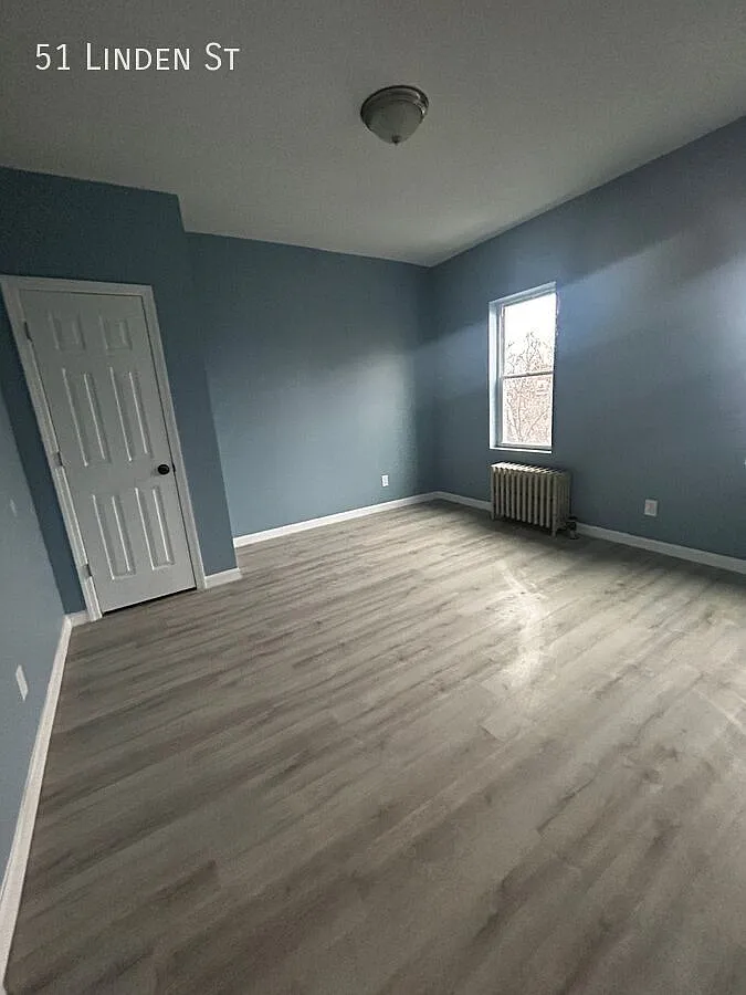 3 bed, $2,900 — Photo 1