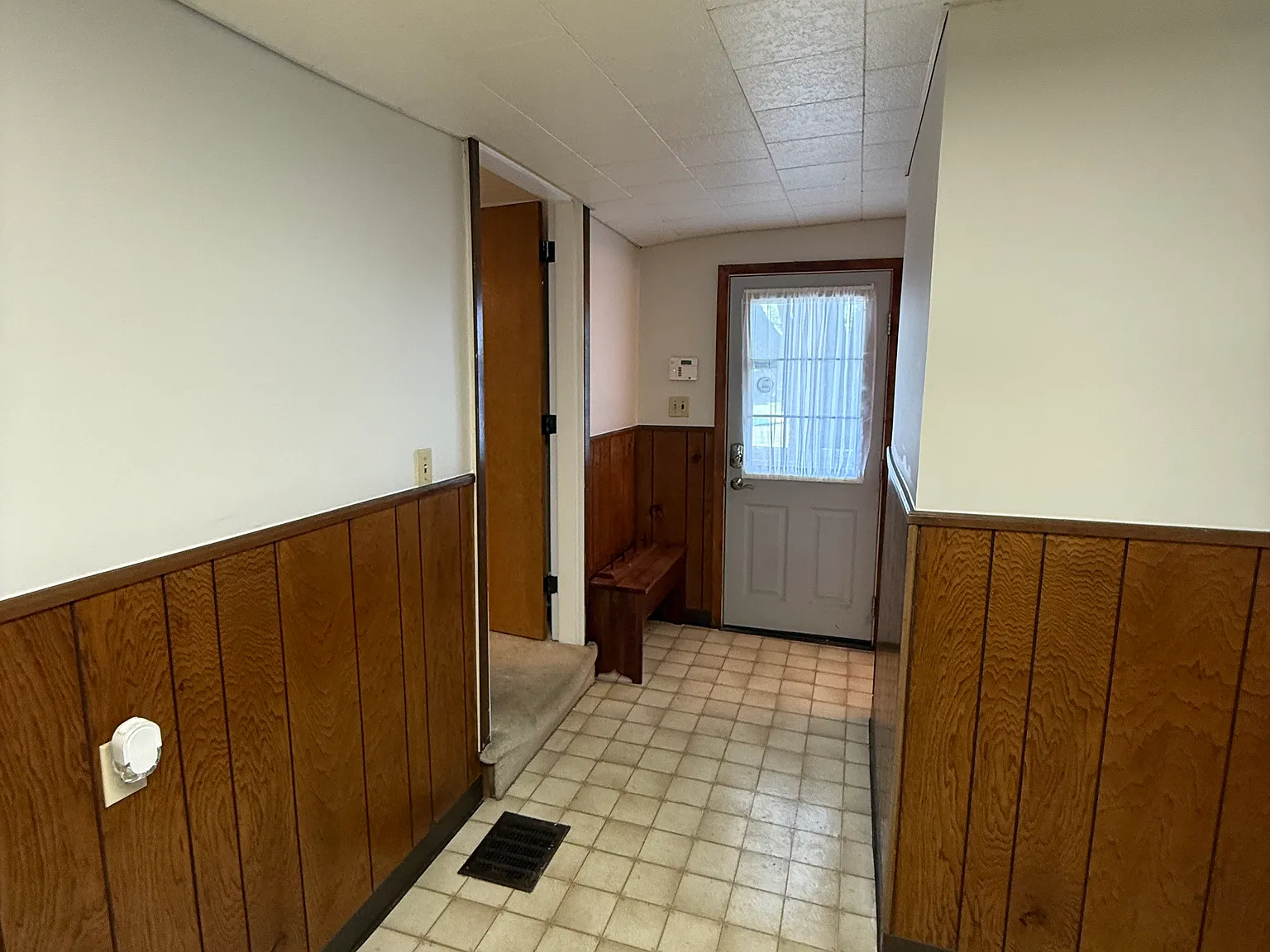 2 bed, 2.5 bath, 1550 sqft, $1,600 — Photo 3