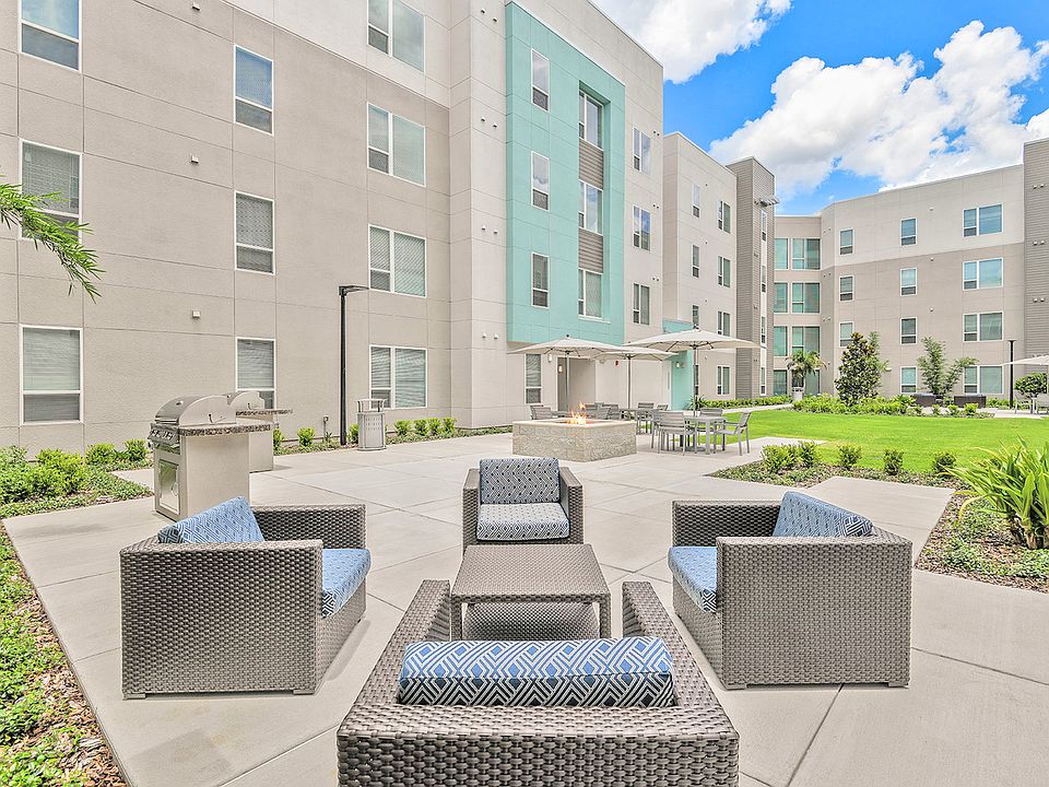 Courtyards at The Tiffany at Maitland West