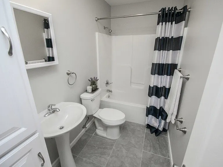 522 Gerald Ct — Photo 9