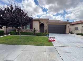 3630 Griffith Ave, Clovis, CA 93619