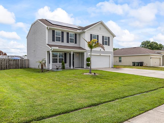 3rd image of 1833 SW Cameo Boulevard