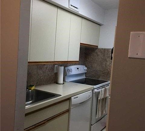 4th image of 235 Park Ave