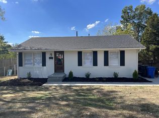 3653 Niles Dr, Lexington, KY 40517