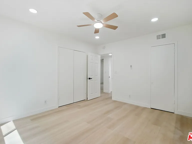 919 S Sherbourne Dr #1 — Photo 14