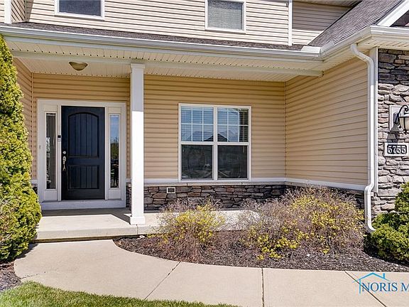 3rd image of 5755 Hawksbridge Cir