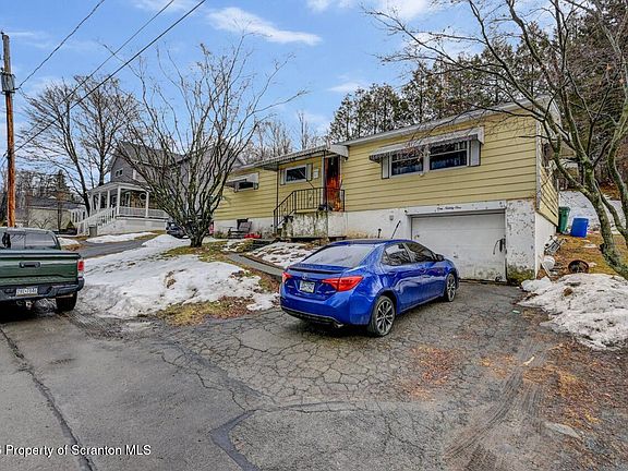 2nd image of 191 Poplar St