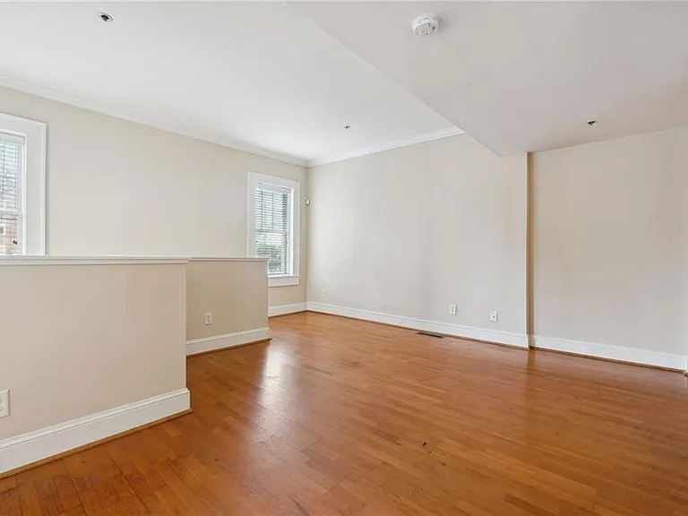 2855 Peachtree Rd NE #101 — Photo 8