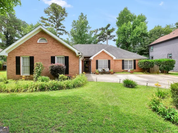 187 Pine Branch Dr, Stockbridge, GA 30281