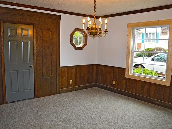 2nd image of 810 Green St