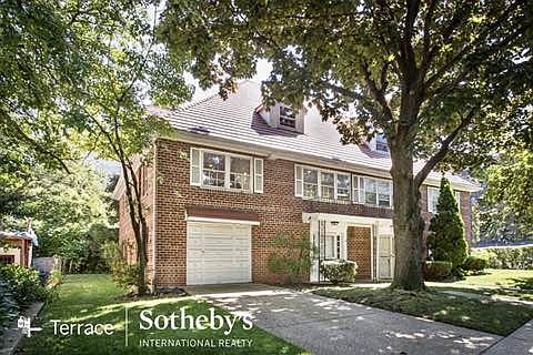 1st image of 52 Markwood Pl