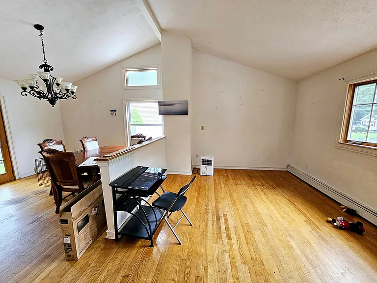 12 Nord Park Blvd — Photo 14