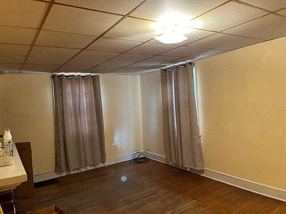 4th image of 3652 Shenandoah Ave NW